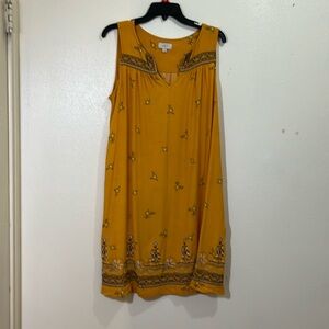 Loft sleeveless gold dress with floral pattern. Size Large.